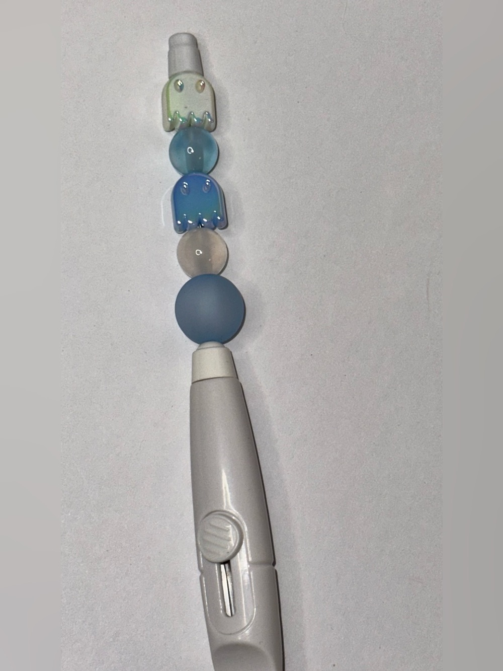 Blue Beaded Cute Ghost Box Cutter